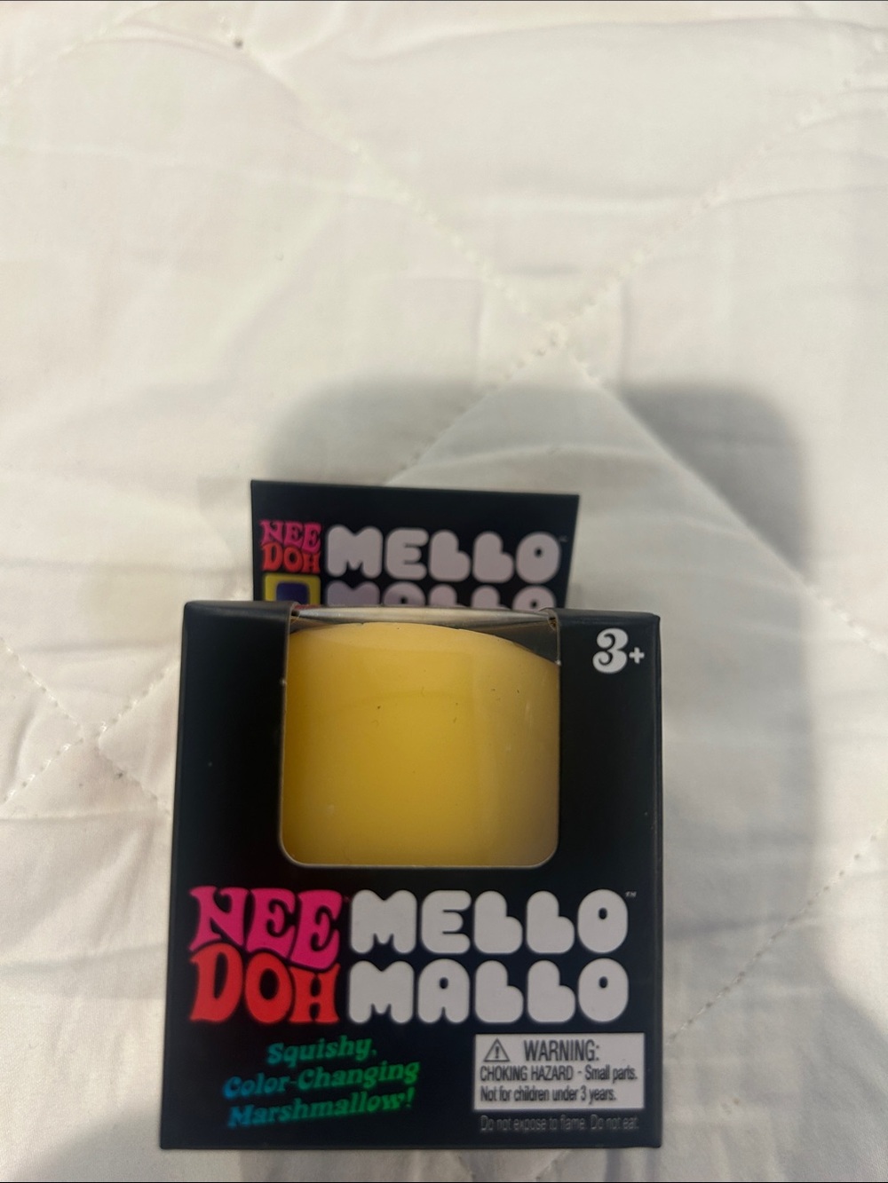 NeeDoh Mello Mallo Color-Changing Yellow Squishy Marshmallow Toy